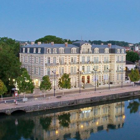 ホテル Les Jardins Du Mess ヴェルダン・シュル・ムーズ エクステリア 写真